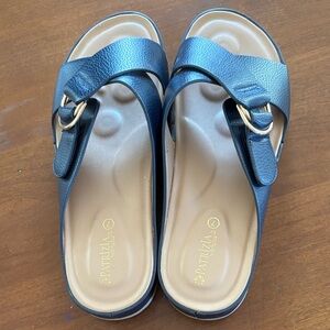 Woman’s navy blue sandals size 7